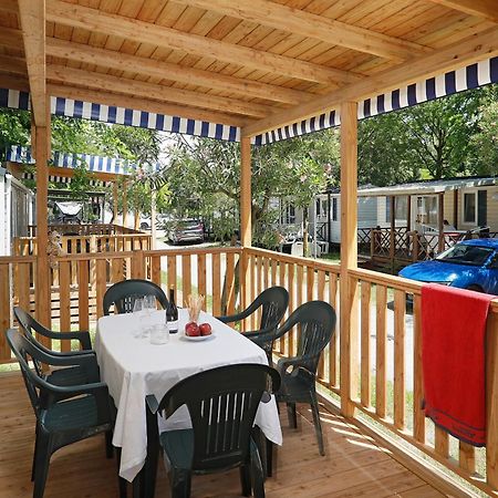 Albatross Mobile Homes On Camping Baia Verde Manerba del Garda Exterior photo